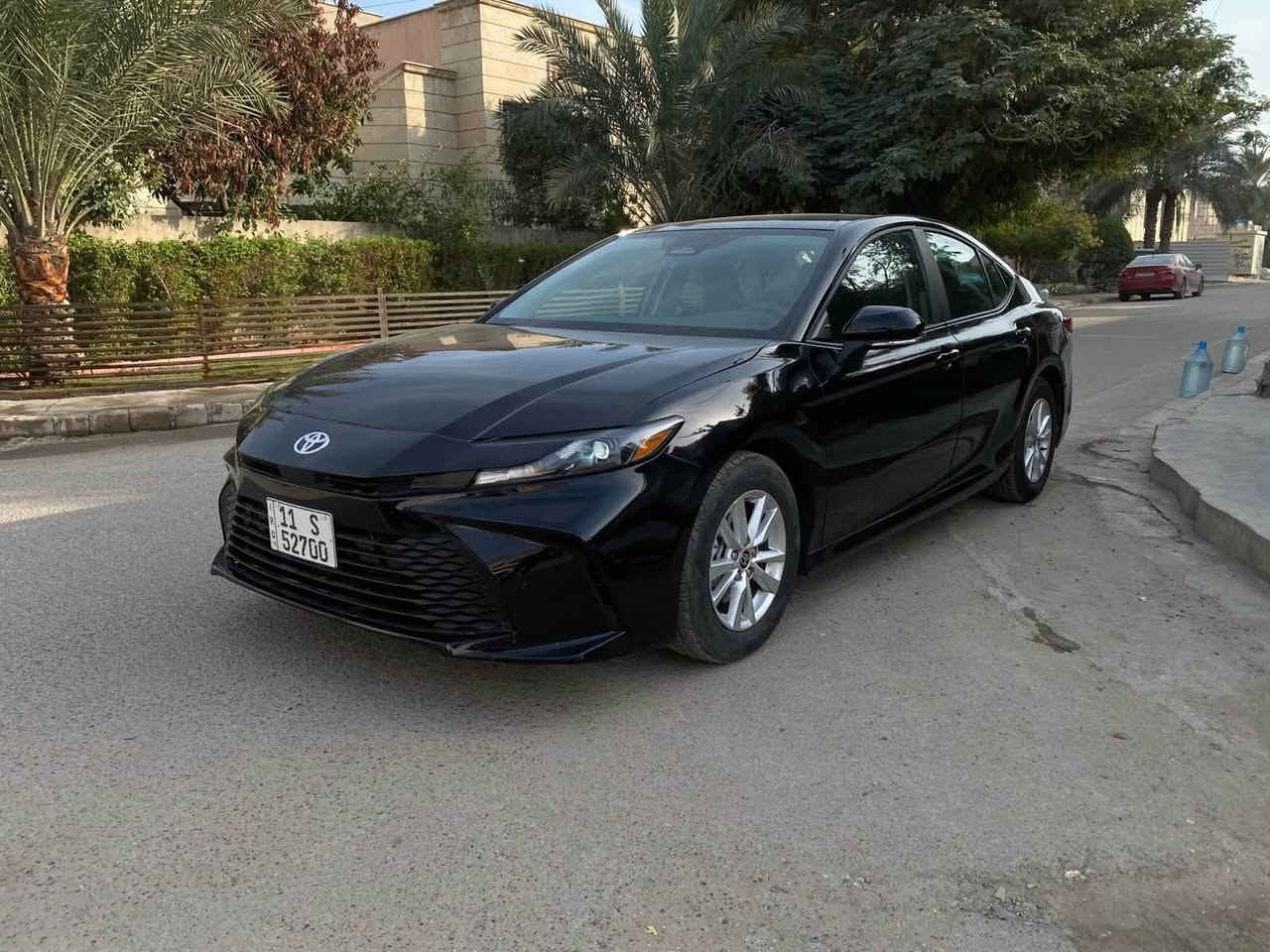 بيع فقط بدون مراوس
كامري 2025 هايبرد 
مواصفات le
محرك 2500 هايبرد 
شاحن وايرليس
بصمة
داخل مخمل
فووول رادارات
تحكم ستيرن جهتين
وباقي المواصفات معروفة

حادثها جاملغ خلفي وبارد بنيد بسيط

سعرها 190 ورقه والشراي يدلل

مكانها بغداد اليرموك

للاستفسار ***********
