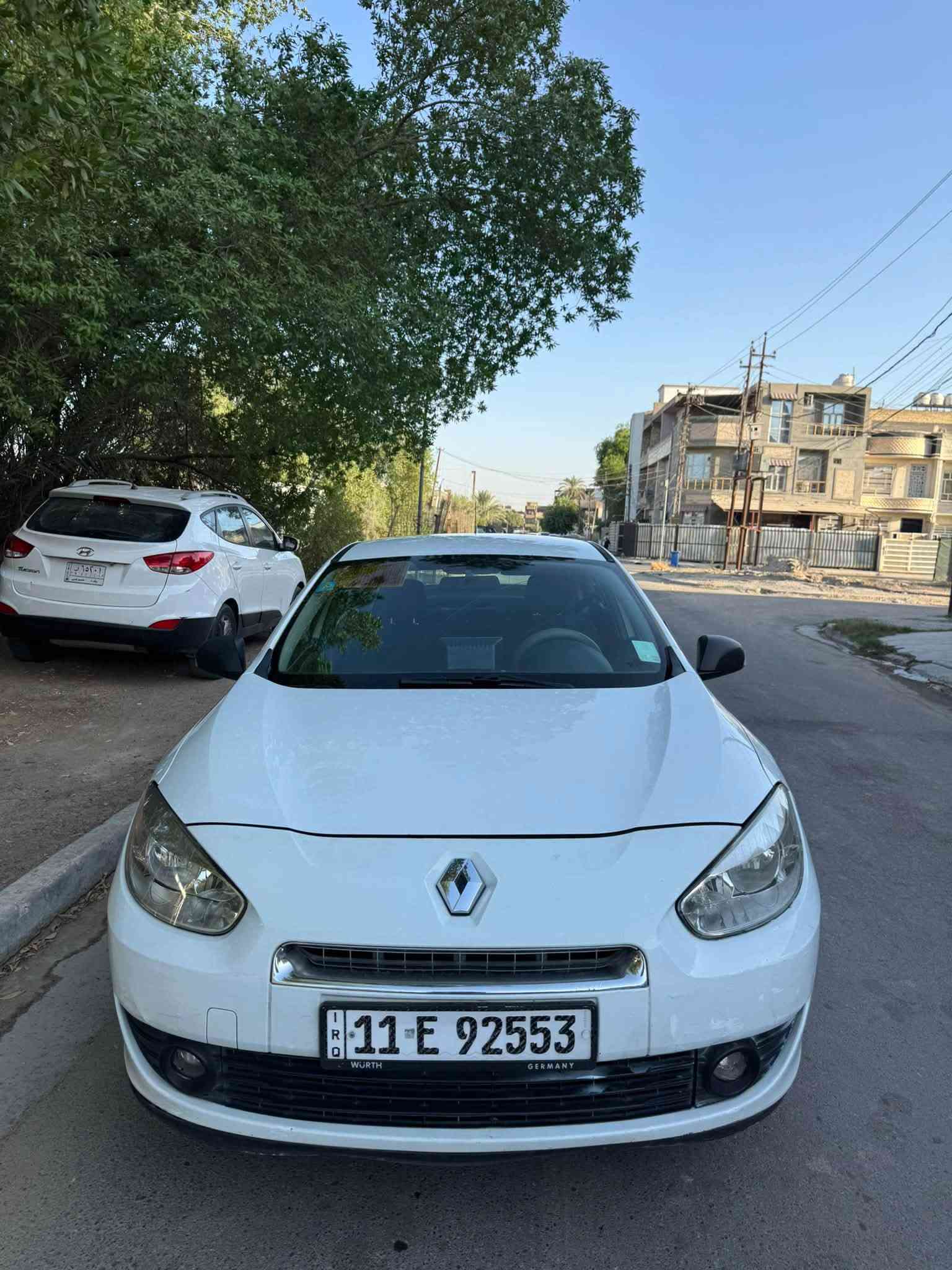 🚘 للبيع او المراوس وانطي فرق سيارة رينو فلونس 2013 استلام الشركة 🚘
❤️رقم بغداد الجديد باسمي تحويل مباشر
✨ سيارة نظيفة ومرتبة، جاهزة للاستخدام
❄️ التبريد شغال ممتاز
🎨 صبغ بلادي، ما بيها قطرة صبغ
🚫 ما بيها أي دعمة أو ضربة فقط بارد 
♻️تايرات جديدة
📡 حساسات خلفية
📷 كاميرا خلفية
📸 التفاصيل موضحة بالصور والسونار واضح كدامك
💰 السعر المطلوب:65 ورقة وبيها مجال للشراي
📍 المكان: بغداد العامرية
🥝بيع او مراوس بسياره وانطي فرق شرط هم بغداد 
📞 *********** محمد
