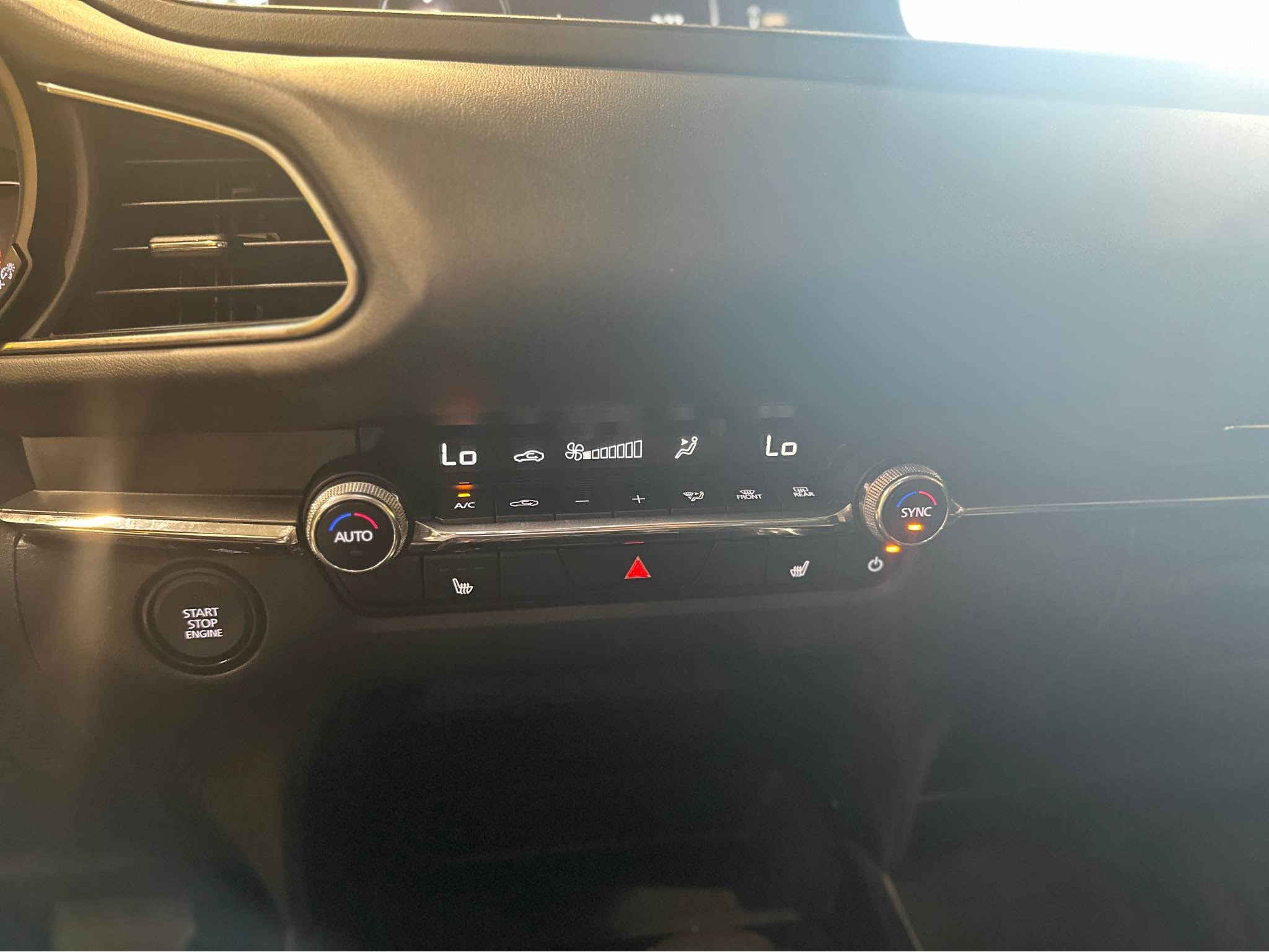 Mazda Cx30 Awd
مۆدێل ٢٠٢٤
فول مواصفات
تەنها ١٨،٠٠٠ ڕۆشتووە و یەک پەلەی سنوقەکەی بۆیاخە سۆنەرەکەم داناوە 
بێ ناو بێ ئێرباگ.
کاتی نەشکاوە ٩٠ رۆژی لەگەڵە بۆ ڕەقەم کردن بەشەرت ڕەقەم و تەقە و ڕەقە ئەیفرۆشین.
سەیارەکە فول فول مواصەفاتە و سڵاید و کوشن کارەبایی و کوشن خەزن و خەتی جادە و تحدید سورعە و ڕادار و کامێرە و برێک بەسمە و ئاوتۆ هۆڵد و کوشن هیتەر و تەبرید مەرکەزی و زۆر زۆر مواصفاتی تری تیایە 
سەیارەکە ڕەقەم سلێمانی و هەولێر و دهۆک و هەڵەبجە ئەکرێ بەدڵی خۆتە.
شوێن: سلێمانی 
ژم: ***********
***********
نرخیشی ١٤٩ گەڵا و مەجالێکی برایانە. السليمانية, العراق
