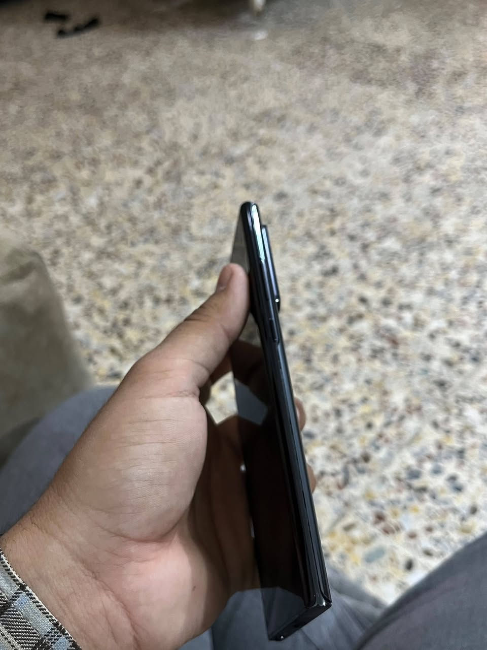 سلام عليكم نوت ٢٠ الترا للبيع
سعره ٢٢٥ وبي مجال 
تفاصيل اكثر اتصل ***********
مكاني حله مركز
