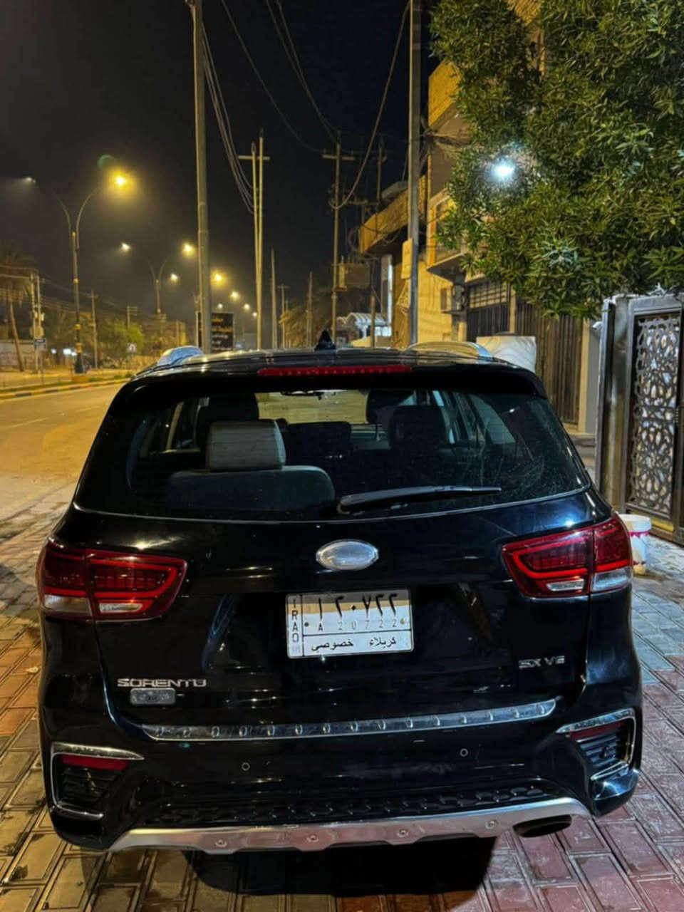 سياره سورنتوا 2019 شكل ال2020
سبعه راكب 

سته سلندر sx

كشنات جلد جكليتي 

ثلاث قطع تبريد

تحكمات ستيرن 

حساسات امامي خلفي 

توقف ذاتي 

فتحه بالسقف 

بردات داخليه بلادي 

جنطه كهرباء 

كراسي الاماميه كهرباء 

كير ومحرك مكفولات 

تخم تاير جديد 

لايت زنون ابيض 

نظام اوكس +بلوتوث

شاشه لمس

مانع انزلاق

يدات نيكل ستيل بلادي

اشاره ترحيب عند الاقتراب 

علامه سورنتوا بالدواسه

وياله على 19 كروم 

كامره بالدشبول 

رقمها:كربلاء 

السعر:190وبيها مجال
***********
