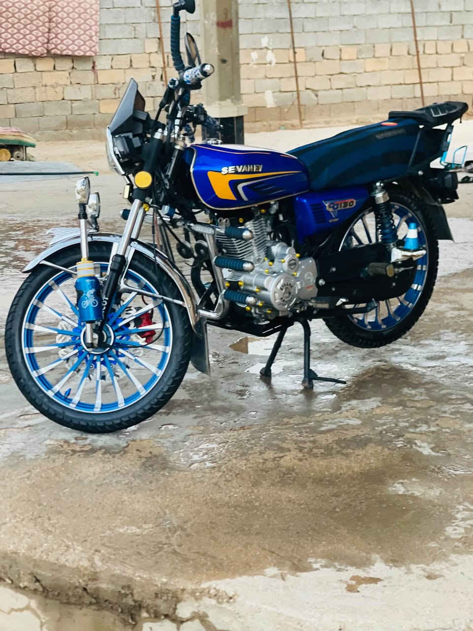 ايراني • ٢٠٠ • بدون اوراق