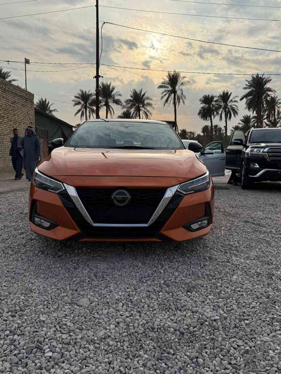 نيسان سنتره مديل 21 وارد امريكي سياره فول مواصفات سعر 125 وبيه مجال بسيط العنوان البصره زبير ***********
