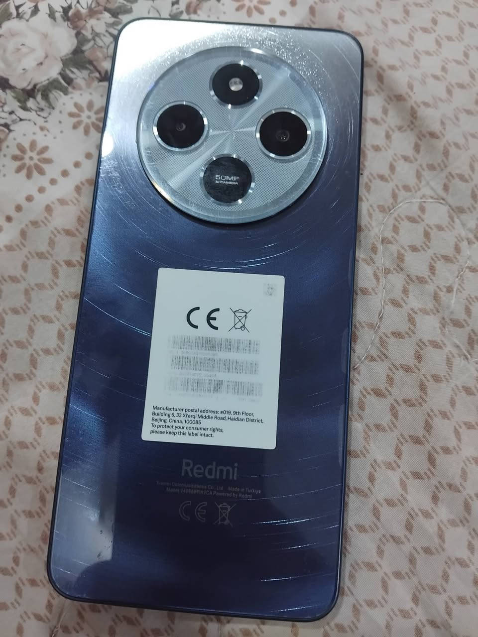 مبايل للبيع ذاكره 256. بطاريه 500لاف كامل نضيف سعره 150 مستعجل ***********

