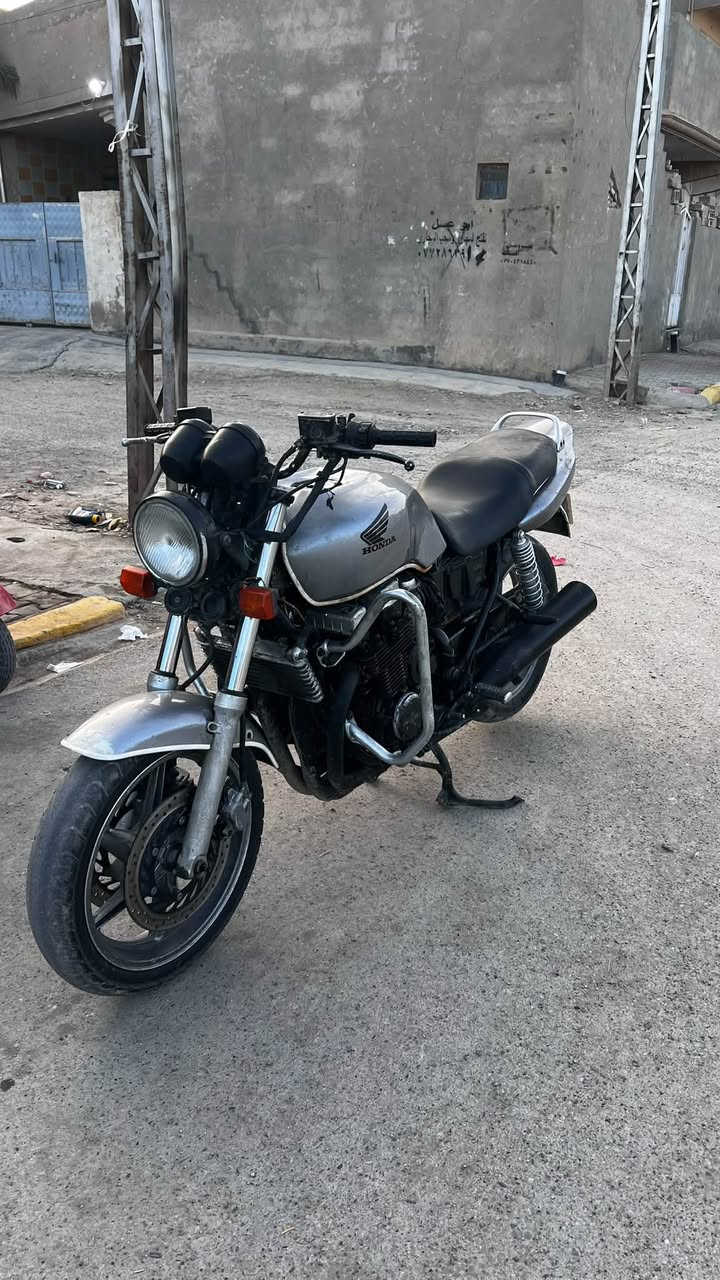 هوندا • CB750 • ترايك