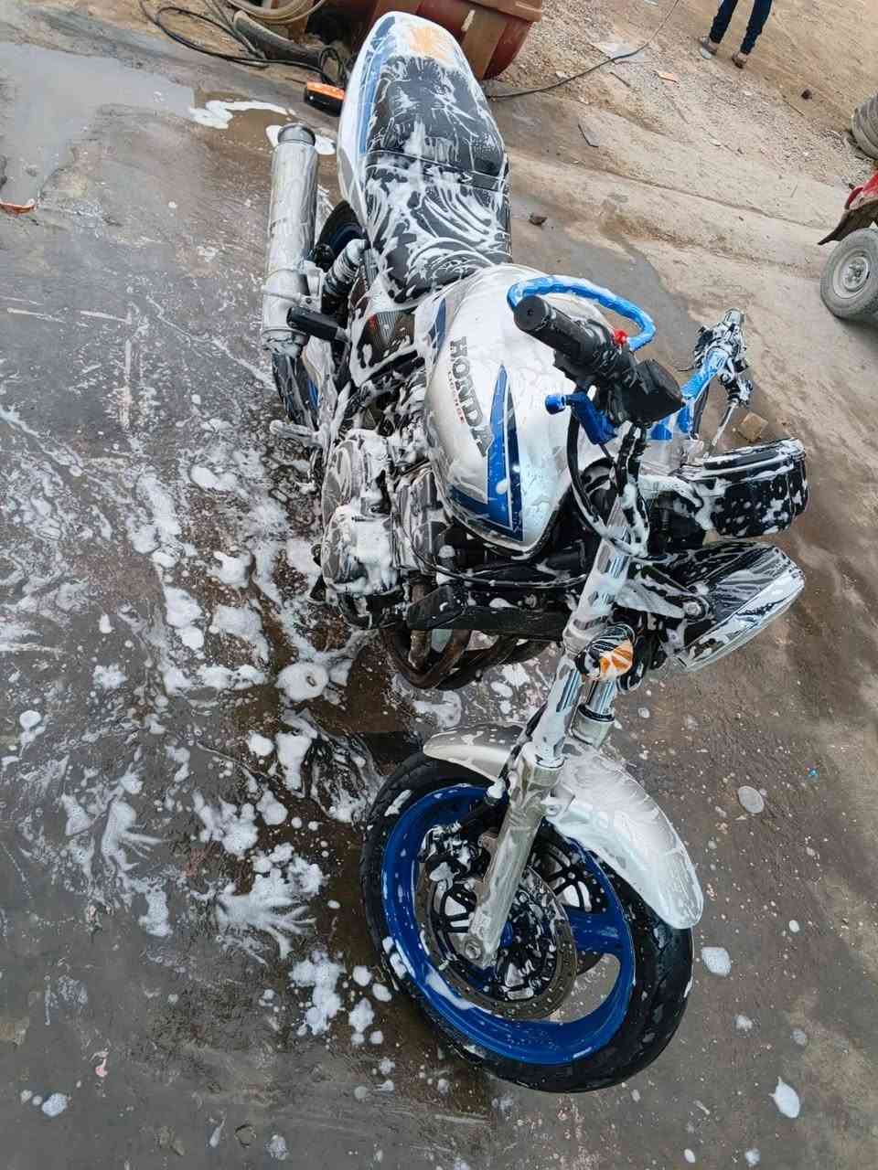 هوندا • مستعجل • قفل