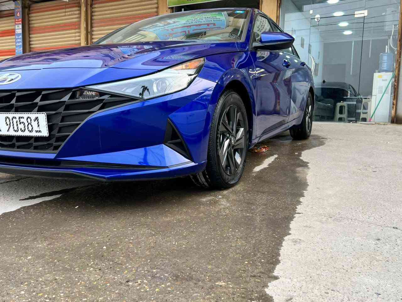 النترا 2023  لون جويتي ( ازرق)
داخل رصاصي 
ماشيه قليل بعدها بوضع زيرو 
بجم كبس 
محرك 2000 دوش 

مواصفات 
بصمة 
تشغيل عن بعد 
بصمة ابواب 
لد امامي 
نقاط عمياء 
ويل كب بلاك 
شاشه حجم كبير تدعم خرائط
شاشه اعطال 
شاشه تبريد بيانو 
مود درايف متعدد 
فول تحكم ستيرن 
فول قياده ذاتيه
تحديد مسار 
كروس سرعه مع تحديد مسافه امان 
حادث سياره مرفق مع الصور تبديل الباب خلف السائق و الدعاميه الخلفيه 
باقي سياره كفاله السيارة بأسمي 
عنوان : بغداد الشعب 
السعر 145 
استفسار ***********
