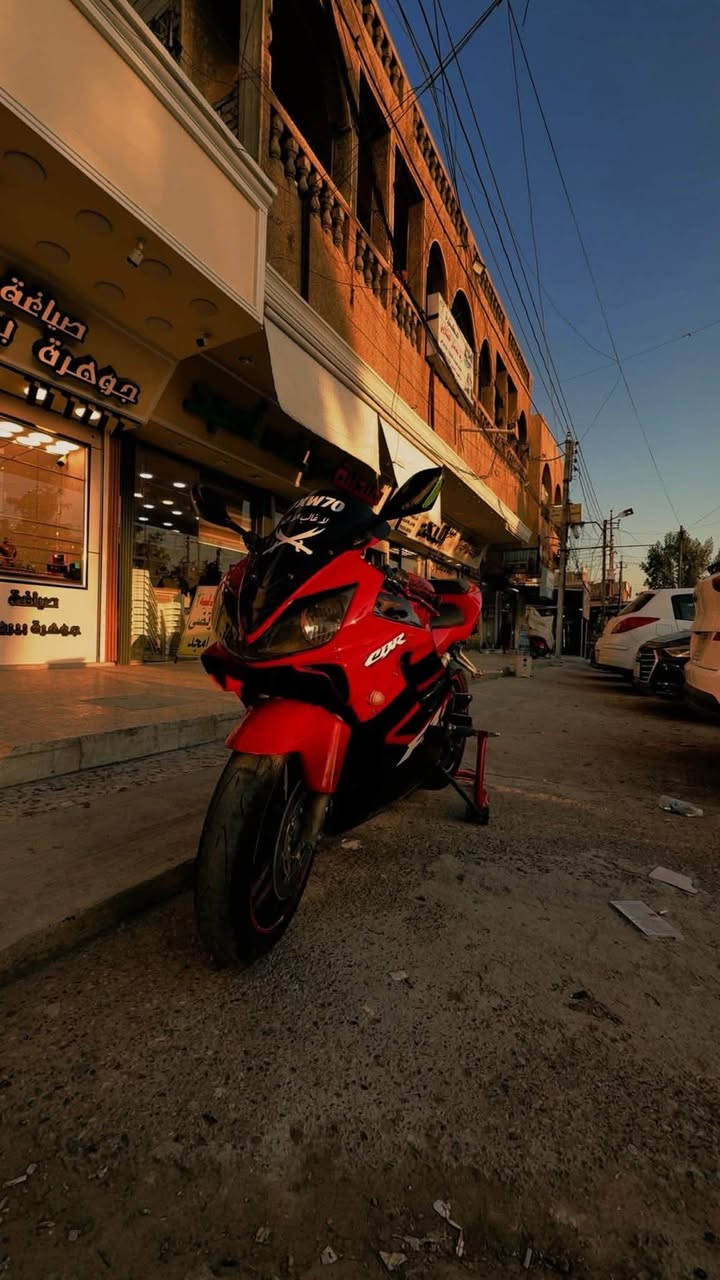 السلام عليكم
للبيع او المراوس بمحرك اكبر
Honda F4i

محرك 600cc

4 سلندر

ناقل حركة 6 غيارات

گير ومحرك كفالة

شلعة تشك الكاع

كهربائيات مكفولة كلة بلادي اي واير چطل ماكو

نضافة الكفرات 90‎%‎

باتري جديد

تايرات جدد

بلكات جدد 

فلاتر جدد

راديتر جديد يعني انسة شي اسمة حماوة

منضف الثلاجة والنوزلات وغرف الاحتراق يعني ادامة كاملة للمحرك

مي احمر زيتي

دهن موتول وبانزين محسن

عليها زراعة عيون حمر 

وبيهة منضومة زنون عالي ناصي

يعني من الاخير دراجة معتني بيها بشكل

الدراجة رقمها بغداد بأسمي لوحات انجليزية

تحويل ثاني يوم

مكاني بغداد حي العامل

السعر 4,800$ يعني 48 ورقة
رجائاً مايعجبك السعر اعبر المنشور السوك كلشي بي

***********
