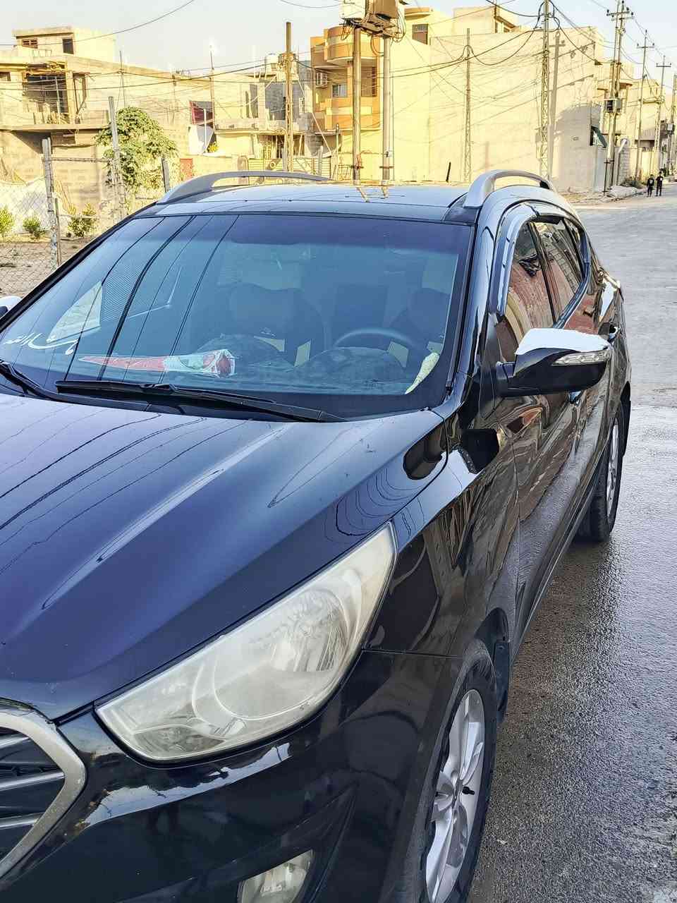 هيونداي توكسن موديل 2011
فول موصفات عده البصمة 
1.بانوراما 
2. اشاير بلمري 
3.تحكمات استيرن
4.كامرة وشاشة
محرك 2000 دوش المرغوب ما مفتوح لا نفخ ولا صرف 
السيارة مال بيت حيل نضيفة رقم اربيل شرط التحويل والوكالة 
كفالة عامة من الحوادث 
مكان السيارة موصل الجانب الأيسر 
للاستفسار الأتصال على الأرقام 
***********
***********
