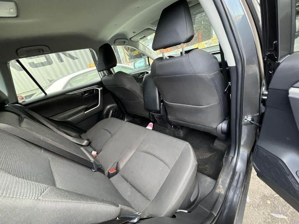 السلام عليكم
Toyota rav 4 

 موديل 2024 وارد امريكي 

فئة le هايبرد 

ماشية 29 الف 

رقم بغداد شهداء 

السيارة كلين حادثها دعامية فقط 

المكان ميسان 

السعر 24.000 وبيها مجال 

*********** 

***********
