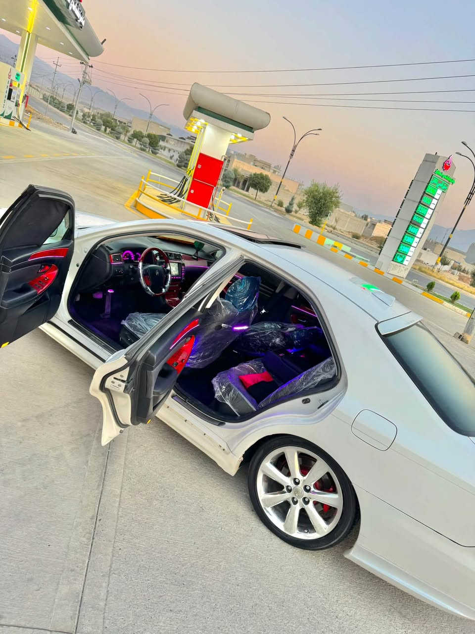 شاهینە 2007 بڕاوە بڕاوە
بێ دوکەڵ 🔥 ✅GRS 184
کۆدی بۆ کراوە✅ فول مواسەفات
٣ دوگمە جڵد سڵاید هیتەر   ئاوێنە شەفت و ئیشارەت  کامل سپۆڕت تۆمس ساج سوور سوکان حەیزارەن  کوشن خەزن و کارەبا 
٤ تایەی لۆک و دینگەی ستیلی لە ژێرە✅
برێک بەسراوە✅
٧٩ هەزار حەقیقی رۆیشتوە✅
کامل جوانکاری بۆ کراوە لیدی ٤٠ پارچەی بۆ بەسراوە✅
تەبریت ساردو گەرم بە شەرت✅
کوشنەکانی زۆر خاوێنە دراویان پێوە نیە ✅
سەیارەکە کامل دورینەوەی بۆ کراوەو کونی گەرمیەکانی گیراوە✅
ڕۆنی گێڕ و مەکینەی  گۆڕدراوە  کامل کارەبای مەزبووتە تەقەو رەقەی تیا نیە گێڕو مەکینە و سەقف و کەڤەر گۆڕاو دەعم و ليدراو هەمووی بە شەرت  ✅ دینار مەسرەفی تیا نیە
موشتەری تەلەفۆنکە لە خزمەتدام 
شوێن…. قەڵادزێ 
***********   ڤایبەر واتساپ
