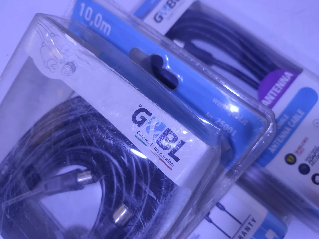 فيش RF • تلفزيون قديم • ١٥م و ١١م