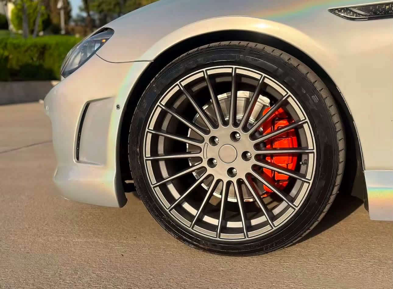 🔥🇮🇶 للبيع | BMW 640i HAMANN — وحيدة بالعراق 🇮🇶🔥

😍 مو Kit هامان… هاي HAMANN أصلية.

 واحدة من أندر سيارات الـBMW بالعراق:

BMW 640i HAMANN | موديل 2013 | عروش

السيارة HAMANN أصلية وكالة، مو Kit تجاري ولا قطع مقلدة، وحتى بالسنوية مثبت اسم HAMANN.
وعندي صور رسمية للسيارة منشورة من شركة HAMANN نفسها ويا الصور.

🚀 المحرك والأداء:
• 6 سلندر TwinPower Turbo — N55 🔥 
• قير أوتوماتيك 8 سرعات
• M Package
• Downpipe + Exhaust HAMANN
• ماشية 110,000 مايل حقيقي
• محرك + قير مكفولات
• السيارة بدون حادث ومكفولة

💎 قطع HAMANN الأصلية:
• HAMANN Carbon Kit كامل
• HAMANN Carbon Fiber Spoiler
• HAMANN Exhaust
• HAMANN Wheels
• Carbon Fiber داخلي وخارجي
• جناح كاربون
• تعديلات HAMANN إضافية كثيرة

💰 قيمة بعض قطع HAMANN وحدها:
• الاكزوزات أكثر من 5,000$
• الكاربون Kit أكثر من 11,000$
• Kit HAMANN أكثر من 11,000$
• الجناح أكثر من 7,000$
• وحتى الدبلات HAMANN أصلية

📸 أسعار وقيمة قطع HAMANN موضحة بالصور، بالإضافة إلى صور السيارة من شركة HAMANN نفسها.

✨ المواصفات:
• أبواب شفط
• رادارات
• 5 كاميرات
• بردات
• سقف Rolls-Royce
• داخلية نظيفة جداً
• لون مميز ونادر
• استيراد VIP
• مواصفات 1/1
• Carbon Fiber داخل وخارج
• هواية إضافات وتعديلات راح تبين بالصور

🔥 السيارة من دخلت زيرو كان سعرها 21 شدة، واليوم عليها استثمار كبير بقطع HAMANN الأصلية.

⭐ تحويل وكالة من ثاني يوم
⭐ سيارة بدون حادث
⭐ مكفولة
⭐ المحرك والقير مكفولات
⭐ HAMANN أصلية ومثبتة

📩 للجادين فقط — التفاصيل والسعر على الخاص.
او 
***********
***********
