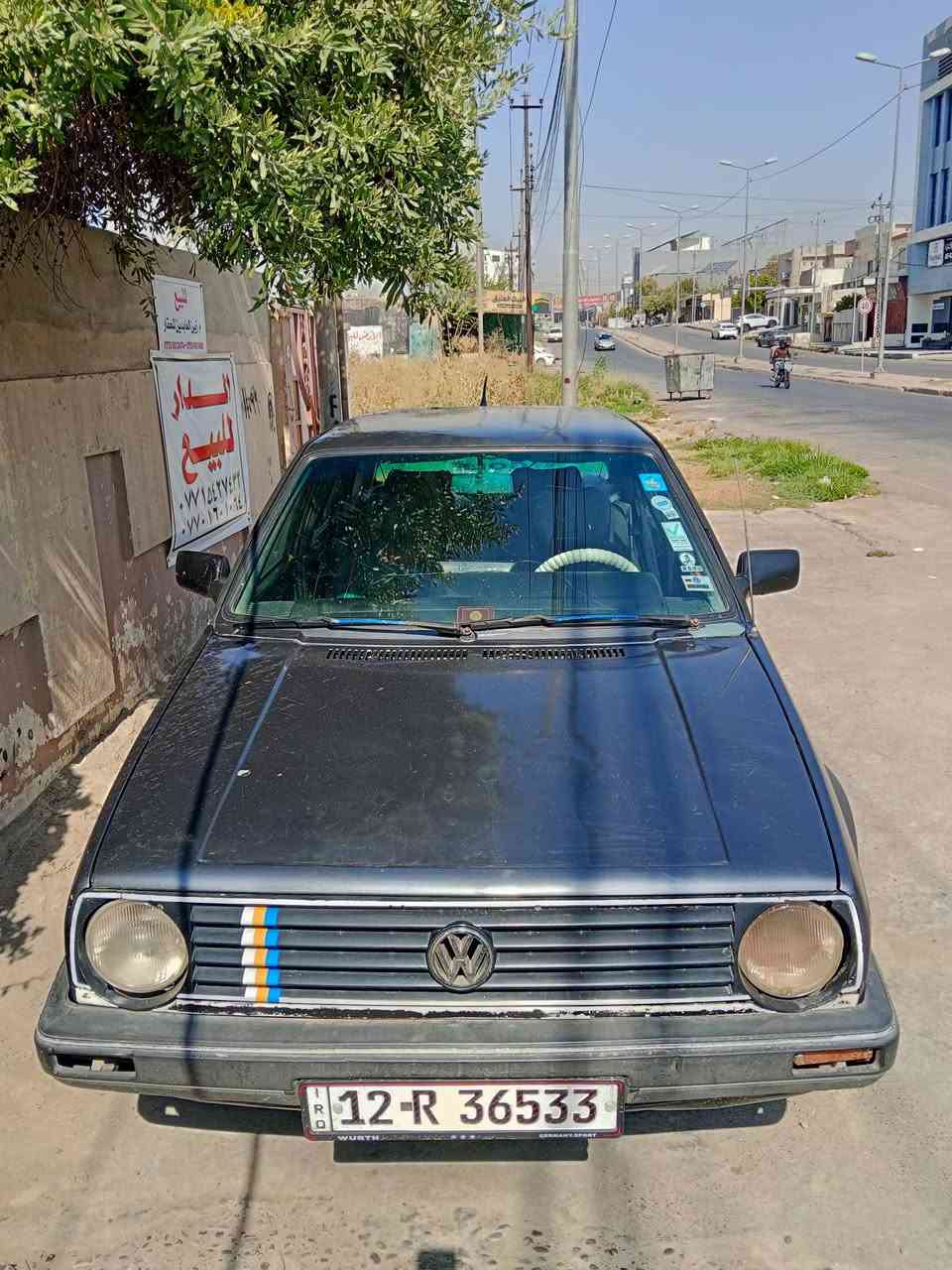 كولف للبيع 1989
السعر 26 وبيها مجال 
للتواصل عبر الهاتف ***********
***********
