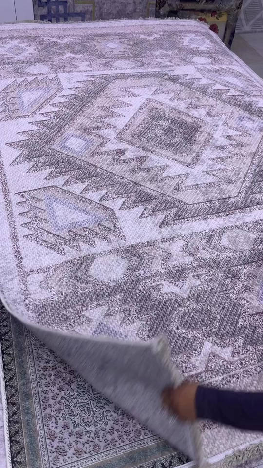 موكيت بريلانت برلنت التركي الاصلي متوفر بجميع القياسات وتوصيلنا مجاني واتساب ***********

