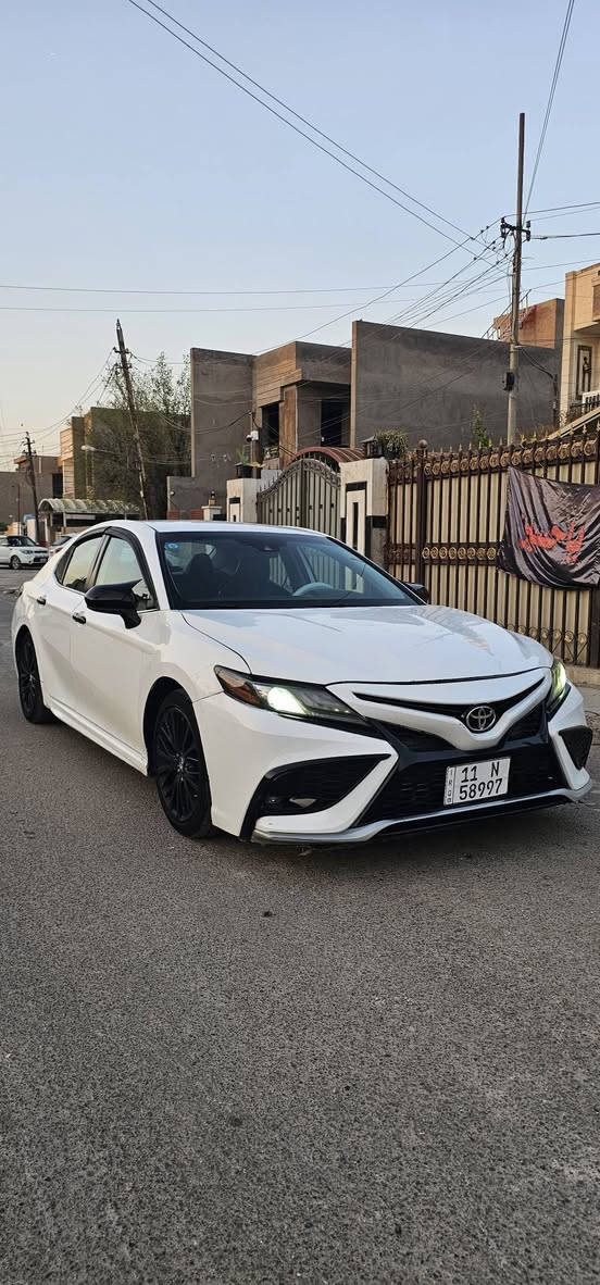تيوتا كامري 2019 للبيع
السيارة وارد امريكي فئة SE 
مواصفاتها كشنات جلد كشنات كهرباء شاشة كبيرة تحكمات سايد بريك قدم لايت زنون صندوق بصمة ويل كب سبورت دعاميات سبورت مكينة 2500 لايت لد خلفي رقم بغداد تحويل مباشر صور الحادث والسونار منشورات بيها كافة التفاصيل ..
مكاني بغداد 
السعر :138$ 
***********
***********
