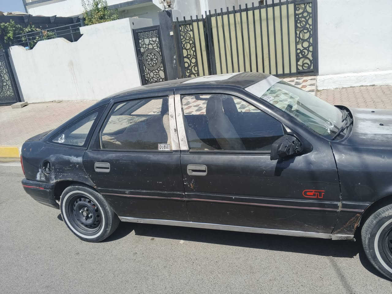 اوبل فكترا موديل 1989
رقم كركوك انكليزي مشروع وطني لحد 2029
محرك 18 بيه بطاقه بانزين كير محرك بالشرط وشرط التحويل 
سعر 27وبيه مجال بسيط
رقم /***********بيه واتساب
