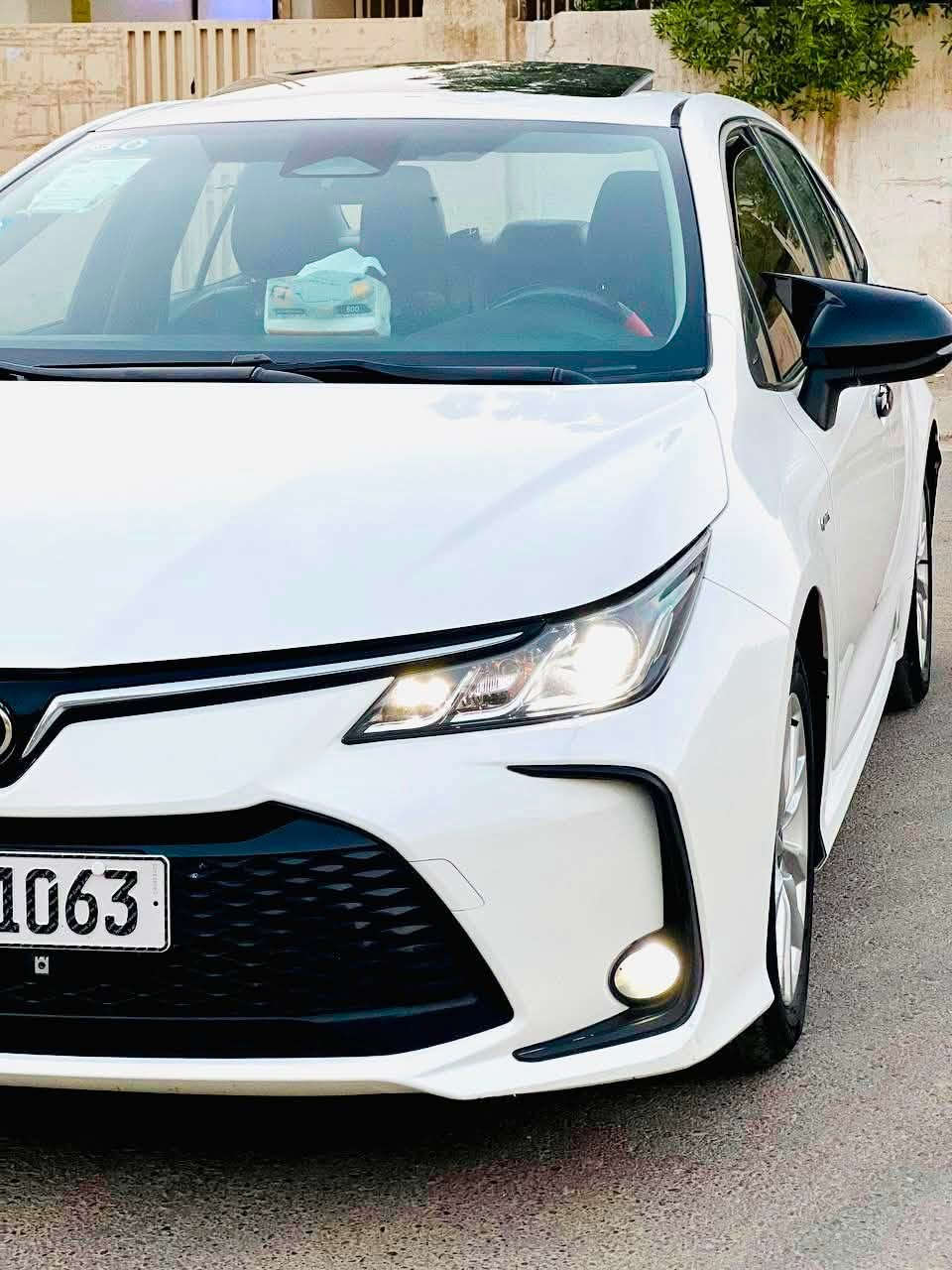 سلام عليكم كورلا 2024 هايبرد ماشيه 28 على ايدي السيارة جديده جداً مكفوله من كلشي حتة من البارد  شرط السونار كتلوكات ودوسات بعدهن بجيس ما مفتوحات  رقم بغداد بسمي هزة جديدة مغلف ارضية جلد  + يدات سود مري بات مان 
مواصفات السعر  22،800
🔹بصمة 
🔹اشاير بل مري 
🔹لايت زينون +كشافات زينون 
🔹ماطور لايت (يصعد وينزل )
🔹اوتو لايت عالي
🔹اوتو هولد 
🔹سايد بريك بصمة ذكي 
🔹زر EV  
🔹وضعيات قيادة 
🔹داخل جلد 
🔹دركة خياط 
🔹بك لايت لد +سبايدر 
🔹تبريد ❄️ ثلج  قطعتين 
🔹اكواب حار بارد 
🔹شاشة كار بلي بلوتوث 
🔹عدادات دجتل 
🔹قيادة ذاتية +رادار 
🔹تحذير عند خروج عند مسار +بريك ذاتي عند حاجة 
🔹منافذ طاقة امامية وخلفية 
🔹ويل كب 
مكاني حي جهاد اربع شوارع  
*********** 🔹

