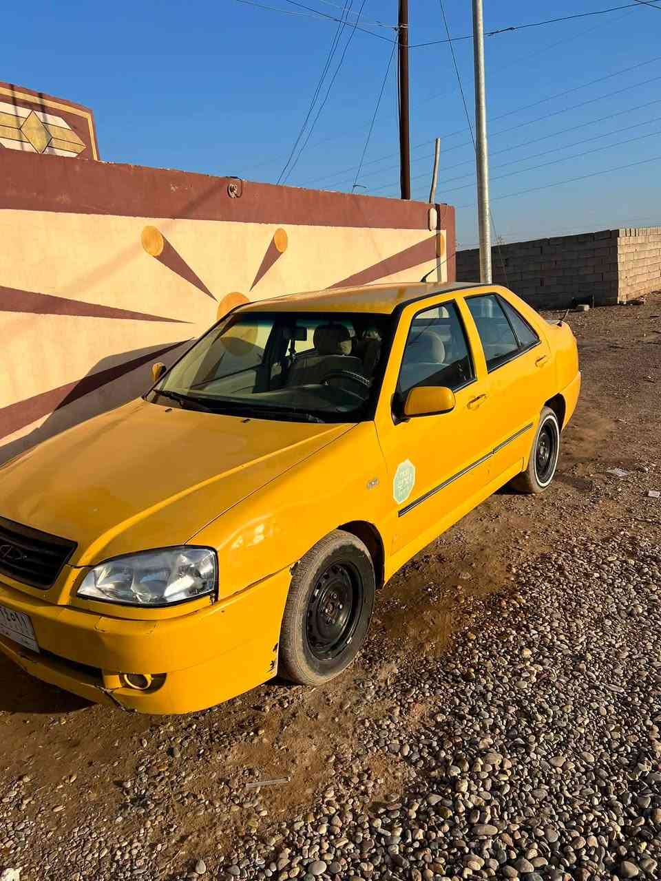 سلام عليكم بيع مستعجل سياره شيري كوين موديل2010سنويه عضم عاج لل 2029 مشروع وطني باسمي مصفره هيئة وغرامة رقم الماني كير ومحرك جدد شرط كهربيات كامله تخم تاير تبريده فقط يحتاج صوندات  السعر 21  وبيها مجال قليل حك الجيه مكاني صلاح الدين تكريت للتواصل ***********
