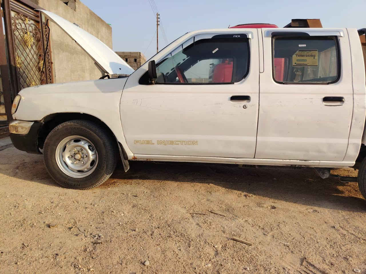 سلام عليكم للبيع او مراوس بيكم نيسان 2003 بيها كتاب مزايده تترقم بابل محرك وكير عشرط حداده جديده تخم تاير جاهزه مكان البصرة للتواصل ***********  مكلف مكلف بل نشر رجائن لحد يراسل

