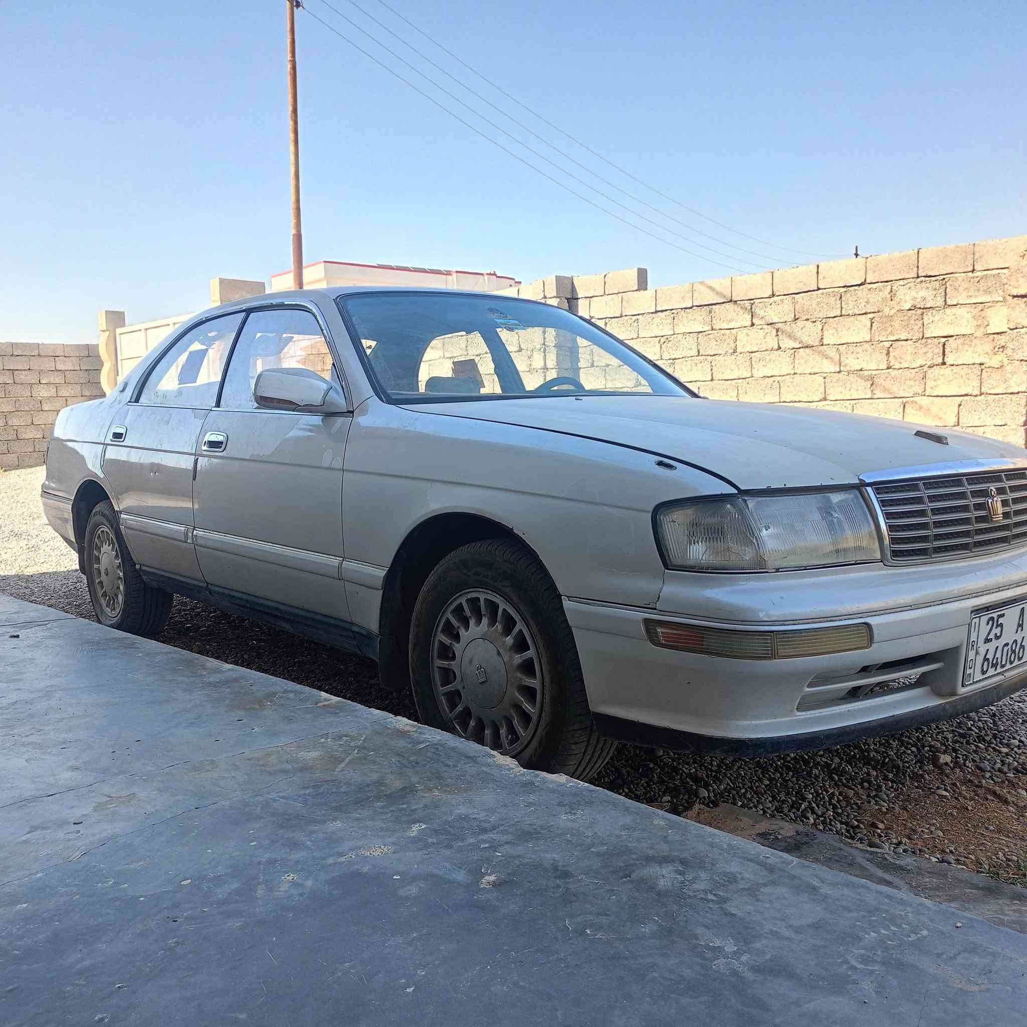 سيارة بطه منفصل موديل 94 بأسمي دولي الى 2031كير محرك خير من الله تبريد شغال نضيفه ما مكصوصه السعر 45 وبيه مجال رقم الهاتف ***********
