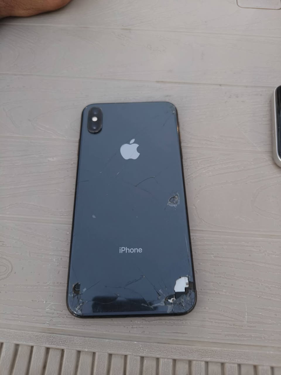 ايفون Xs max جهاز نضيف فقط كسر بلظهر مثل ما موضح
بطاريه 100% مبدله اصلي شاشه نظيفه شاصي نظيف الجهاز ما عليه اي قيود كلين شركه يشغل خط ونت السعر 200 الف وبي مجال 

الجهاز الثاني انفنكس HOT10 جهاز نظيف ووياه كامل ملحقات حته كارتون واستعماله جدا قليل ما بي اي خدوش ياخذ دبل سيم السعر 120 الف وبي مجال 
للاستفسار اكثر واتساب 7742536981
خط ‏‪***********‬‏
