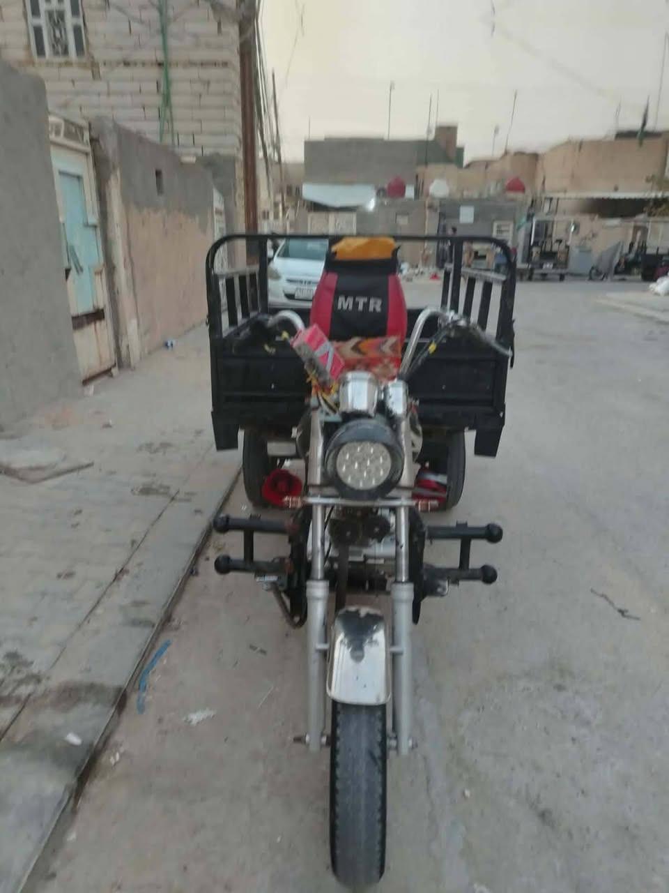السلام عليكم شباب ستوته كلك كلك كلك للبيع موديل ٢٠١٤ مكان نجف مشخاب سعرها ٧٠٠ وبيها مجال للعلم تانكي جديد تاير امامي جديد نكره سلف الشراي يتصل *********** وبي خير ويدلل
