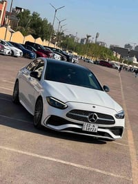 مارسيدس c300 AMG موديل 2024 زيرو ماشية. فقط 20 الف كيلو متر   طراز  AM...