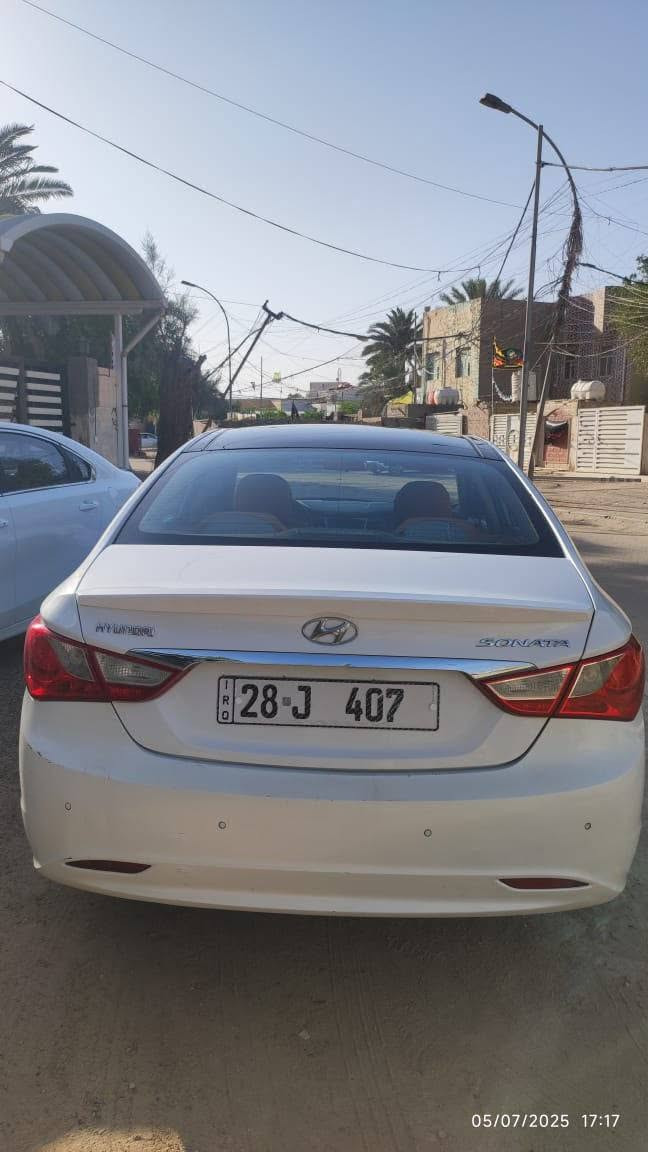 سلام عليكم 
للبيع سوناتا ٢٠١١
مكفول خليجي 
كير ومحرك بشرط
حدادية جديدة 
رقم مميز نجف سنوية لل٢٠٣٠
تبريد ثلج 
السعر ١٢٠ وبيه مجال بسيط 
للتواصل:
 *********** اتصال مباشر فقط 
 *********** واتساب فقط
