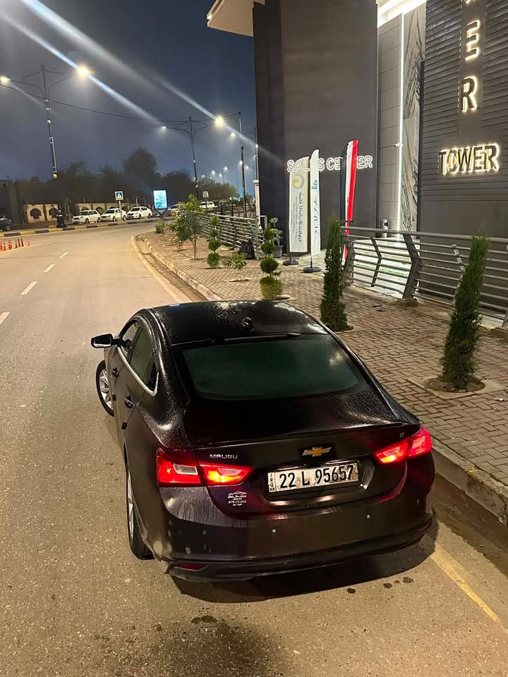 ماليبو موديل 2023
فول  بدون فتحه 
 سياره بصمه. ويل كبير  شاشه كبيره
 عدد المشي 110 كيلو 
ضرر.  نصف جاملغ الخلفي بدون ايربك بدون بارد
 سياره. للبيع. نقد او  ترتيب 
  التواصل : ***********
