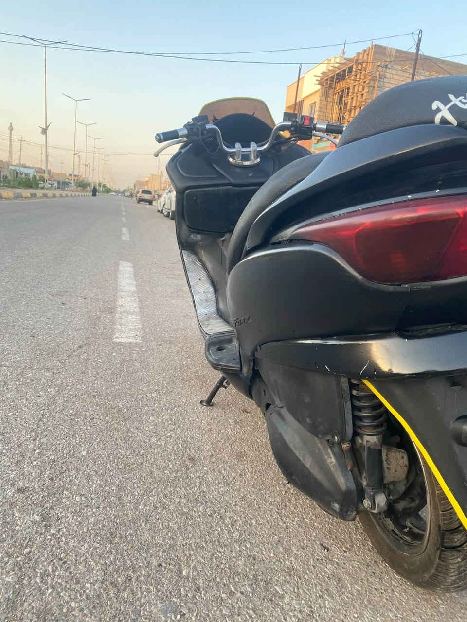 السلام عليكم
فورزه 0.9 دراجه كامله نكره سلف باي وقت يعجبك 

 محرك شلعه ونشاط كهربائيات كلها كامله لايت زنون 

رون واحد ونص ثابت 

مكاني ديالى تقاطع القدس الحديد السعر ٥٥٠وبيه مجال 

***********

