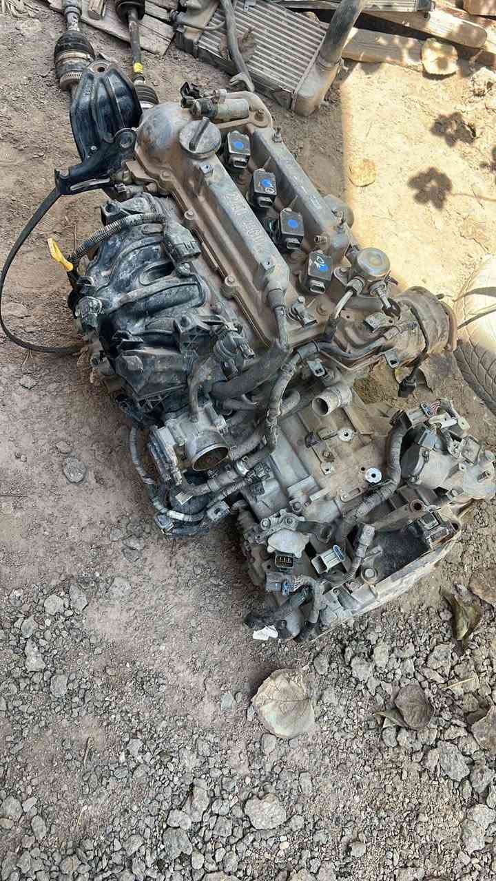 للبيع محرك + كير كامل هيونداي كيا 2400cc
المواصفات:
- المحرك: G4KE ثيتا 2 سعة 2400cc 4 سلندر
- الكود: 22410 2G610
- الكير: اوتوماتيك 6 نمر كامل لازك ويه المحرك  
- الحالة: مستعمل مفكوك
- الملحقات: دكشن بارد + كوايل اصلية زرقاء + جكشن + داينمو + كمبريسر

ملاحظة: المحرك بيه خيط بخار خفيف. الباقي كله تمام والكير نضيف.
السعر: 12 ورقة وقابل للتفاوض بالمعقول
المكان: كربلاء
للتواصل: ***********

البيع فقط ويفضل الفحص قبل الشراء.
