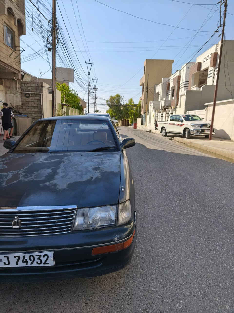 السلام عليكم
كراون بطة موديل 1994
محرك جديد 2500
كير جديد 
الفريز الداخلي جديد +تحوير البوابات جديد
راديتر جديد 
حاضنة راديتر جديد 
دينمو جديد
سلف جديد 
بيها دواير خلفي والباقي كفالة
تايرات جدد
باتري جديد 
السعر 65
تواصل 
***********
