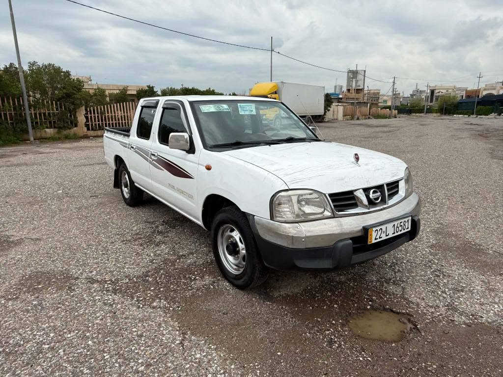 نیسان 2011یابانی
سویج کۆنترۆل 
بێ سبوخە تەنهاسێ ساردەکوتی هەیە
220رۆیشتوە 
گێرومەکینەی بەشەرت نەکرایتەوە
چوارتایەی نوێی بۆبەستراوە
سیارەکە بێ مسروفە 
رەقەمی نوێیە سەنەوی تازە بەسە رچووە

گۆرینەوەش دەکەم سیارەک بەدلم بێت
*********** أربيل, العراق
