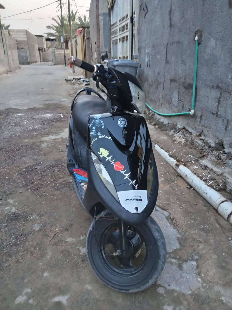 دراجه ماكس عدله الدراجه ما مفتوحه كلشؤ شغال بيه ماعده السلف كله بلاديه من الطول لطول كله مختمه وكفرات بدلايه وبيه صالنصه كاربون ترعد الدراجه رايده ب750 وبيه مجال ***********عنواني بصره كرمه علي
