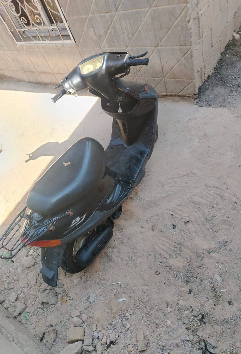 دراجه 9 نضيفه كلش مفتوحه مره وحده   نهضه تخبل مشي حلو  كهرباء وسلف يحتاج باتري دكه وحده تشتغل سعرها 285 وبيها مجال قليل مكان بصره ابو الخصيب اذا عندك مراوس وتنطي فرق عادي ***********

