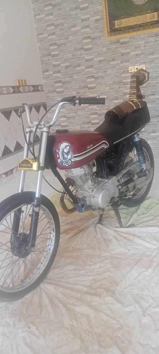 سلام عليكم دراجه نامه وراق للبيع مكان بابل قضاء القاسم سعر450وبيه مجال رقم الهاتف ***********
