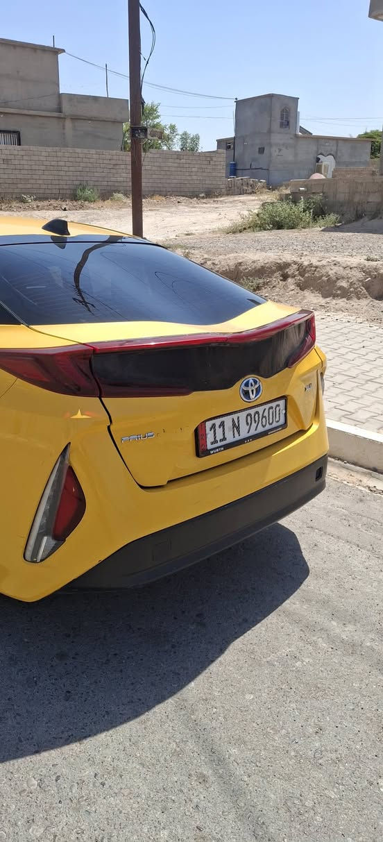 موديل 2022
رقم بغداد ل 29
هزة جديد 
السعر 145 
***********
***********

الضرر https://bid.cars/en/lot/1-80816523/2022-Toyota-Prius-JTDKAMFP9N3218834
