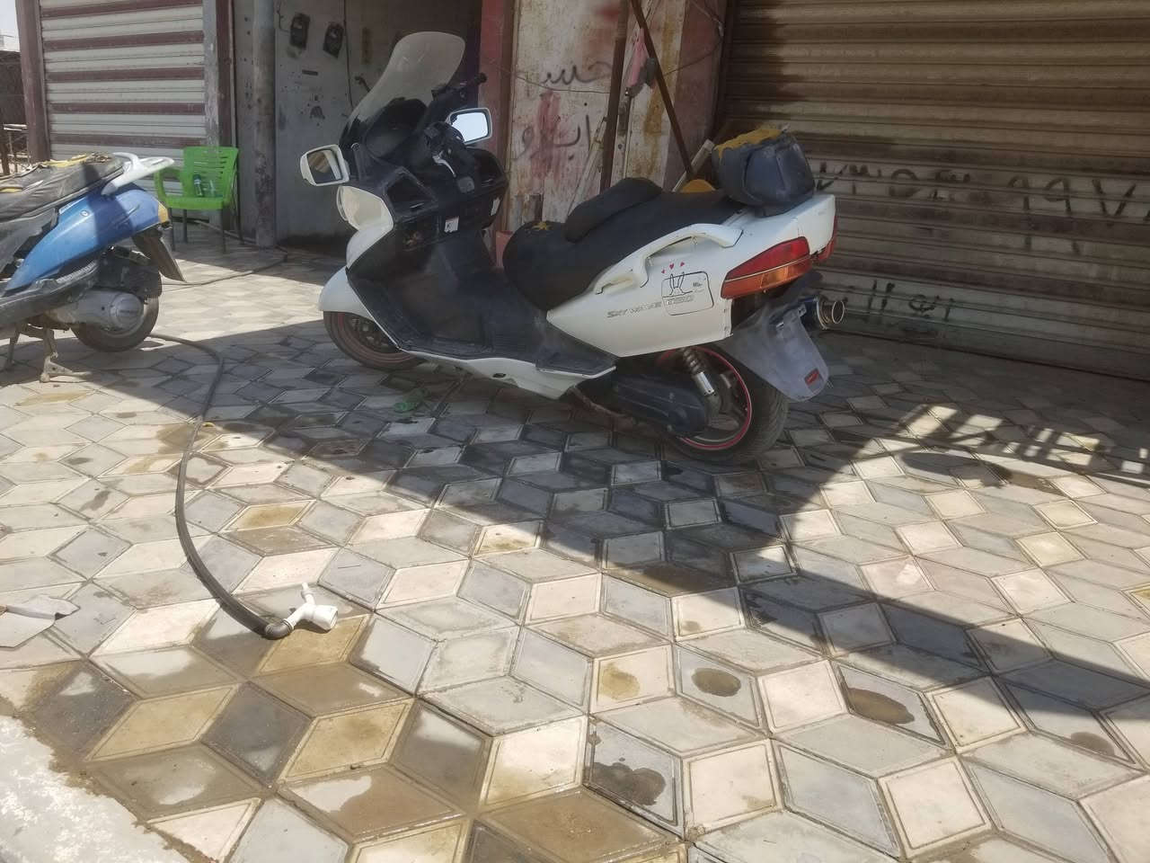 سلام عليكم دراجه سكاي ويف 650 مكينه اكسل كير كفاله بجيس دراجه ما ماشيه عوزه ترتيب بصيط طلعت بيه ودراجه ما تنمر بس وحد كيره مياخذ انمره ثانيه ماعرف حساس غير شي ماعرف بس ادراجه شغاله وتمشي نكره سلف مكانه بابل سعر 950 وبيه مجال ***********

