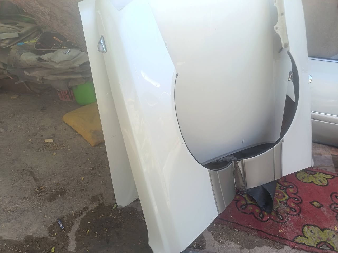 سستم للبيع جديد كلش اجدد من الصوره مال راس ثور فلات 9 قطع بيبان كدام يمنه ويسره وبنيد وجنطه ودعاميه خلفيه وبيبان مال وره يمنه ويسره وبطاين جدد كلشش يعني اجدد من الصوره  وكامله غراضه  الرقم ***********
