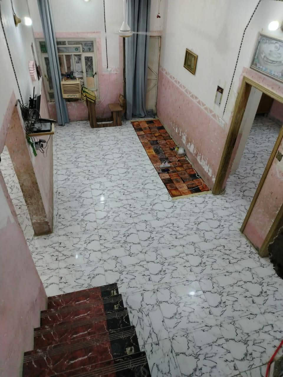 بيت مساحه ١٥٠ متر طابو زراعي سند ٢٥ حله ورديه مجاور العلوه غرفتين وصاله واستقبال ومطبخ ومدخل صحيات داخليه وخارجيه يبعد ٥٠ متر عن التبليط الرئسي استفسار ***********
