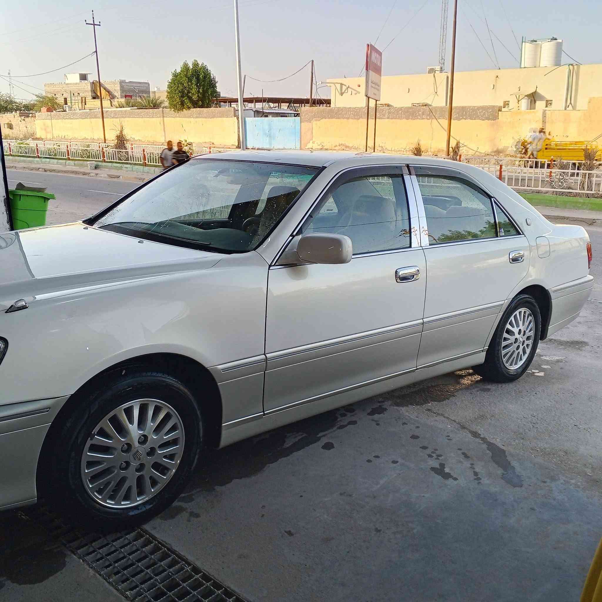 ملكه للبيع ٣ دكم كفاله عامه من ضربه وصبغ العراق بأسمي تحوير وسام المالكي دشبول امارات فقط ديفور الجبير السعر ١٥٥ وبيها مجال قليل رقم التلفون *********** العنوان البصره قضاء الفاو.
