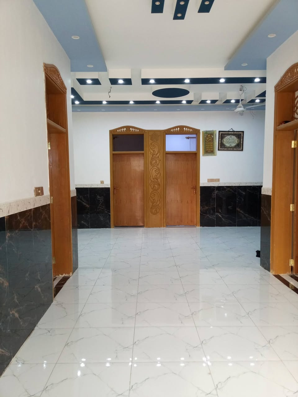 أبو صخير • ٣ غرف نوم • بستان ٢ دونم
