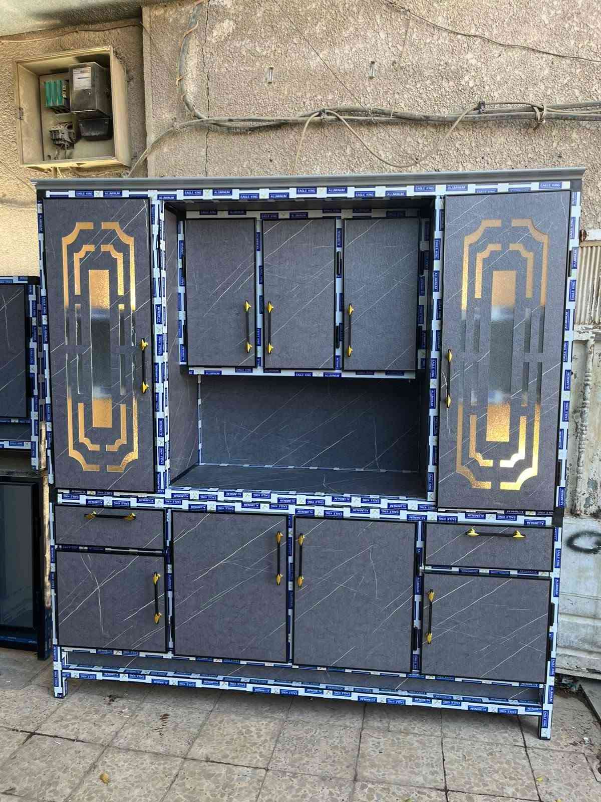 كاونترات جديد وبساعر مناسبة وعرض خاص محدود ويوجد توصيل بغداد ويجد استبال القديم في الجديد 
كلمن وسعرة وقياسة مرمر اصلي مرمر اصلي تركي 
الرقم*********** يوجد الوان
