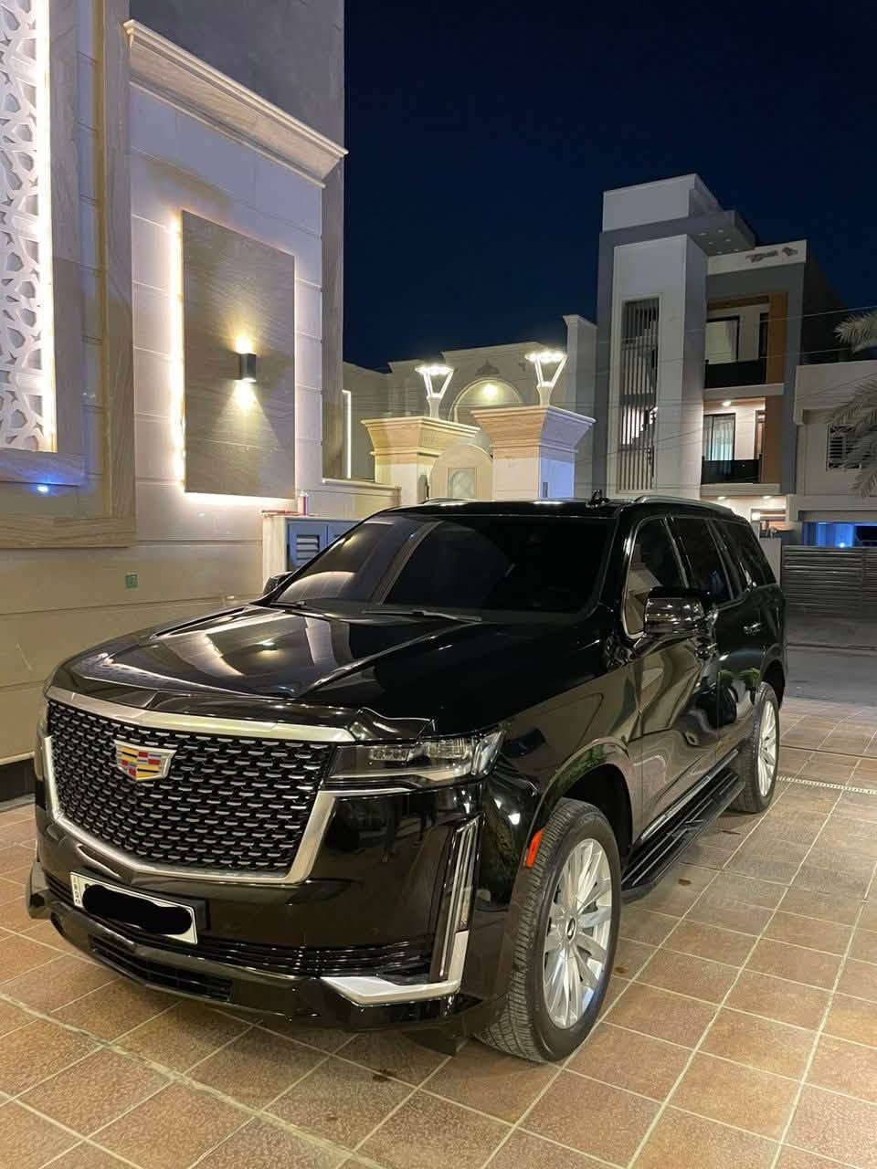 السلام عليكم
كاديلاك اسكاليد وارد امريكي كلين
موديل 23 فئة premium
محرك 6.2 V8
رقم سليمانية 
اللون اسود
ماشية 34 mi
السعر 66000$
للتواصل
***********
