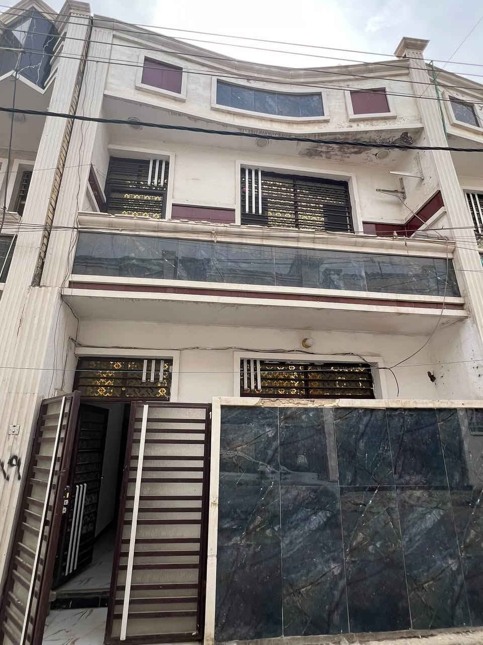 مشتمل • الشعب • مجاور محطة سما