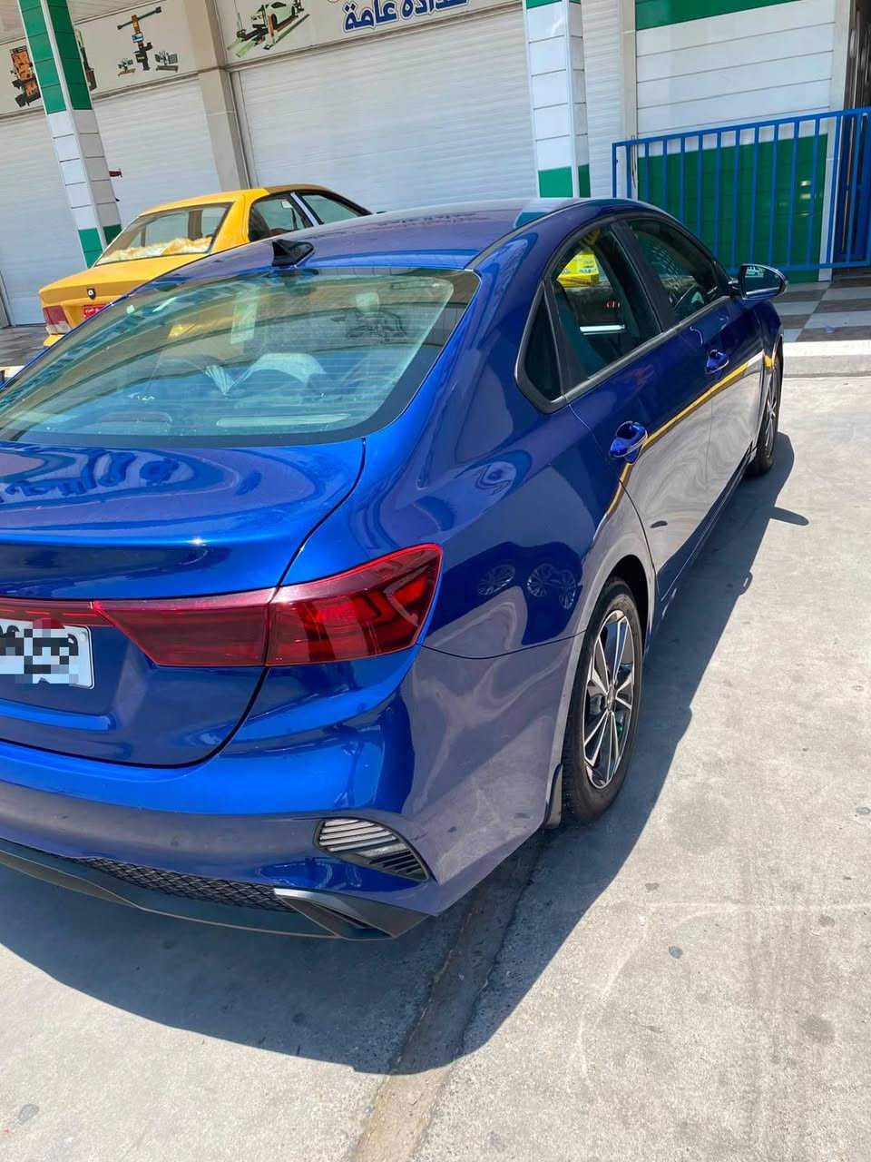 كيا فورتي للبيع لون ازرق موديل 22 
سنويه اربيل جديده 
السياره حادثه امامك بنيد تبديل وبيه بارد بالجامع مع تعديل بسيط براس الشاصي 
حداديه مكينه 2000دوش
 كير تبريد خير من الله 
للبيع او مراوس حسب القناعه سعرها 128 وبيه مجال حك الجيه 
للاستفسار اكثر عن تفاصيل السياره 
مراسله او اتصال على الرقم 

‏‪***********‬‏ البصرة, العراق
