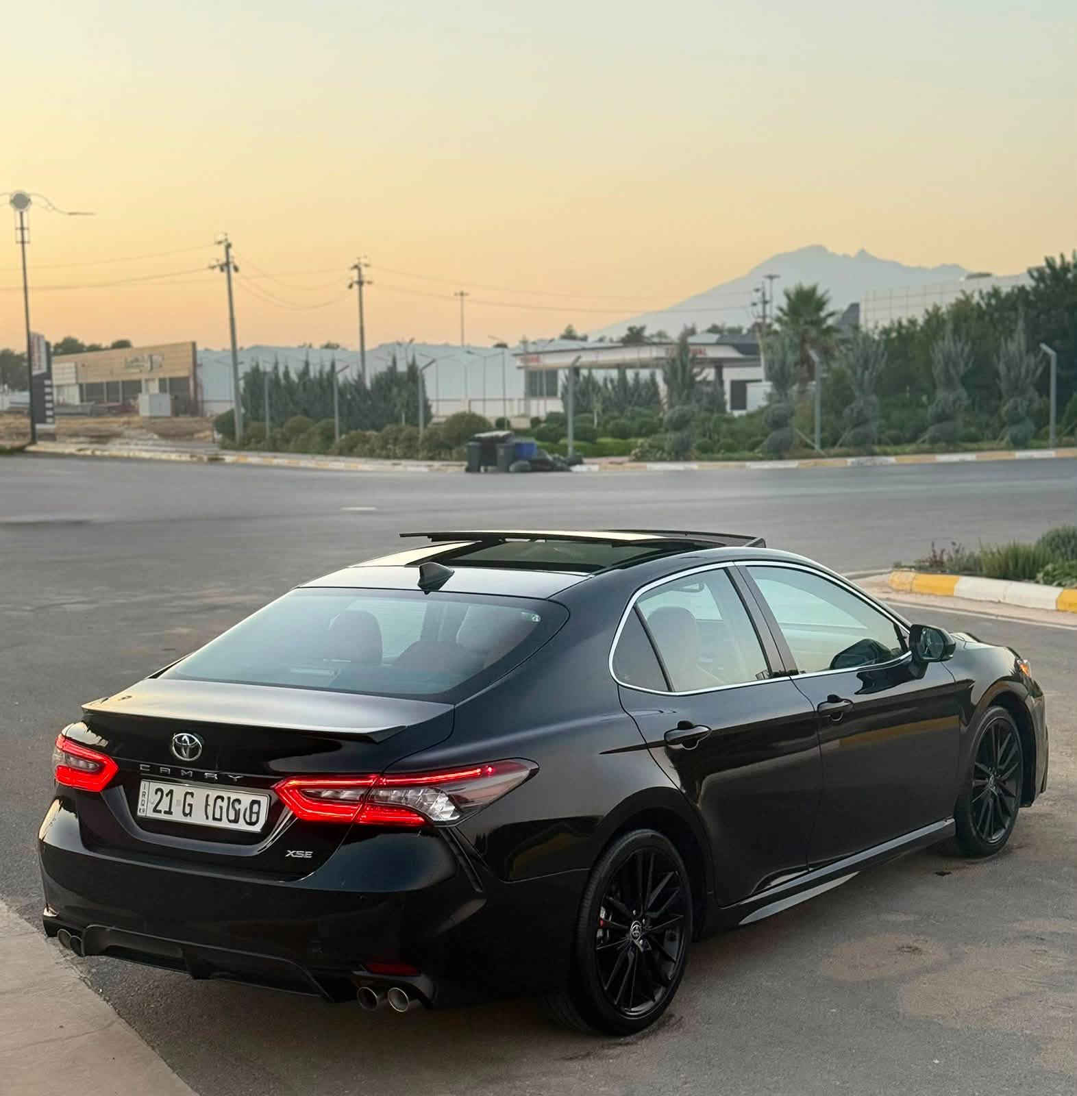 TOYOTA CAMRY XSE V6
سەیارەکە بی بۆیاخ بێ سارد بێ کرانەوە 
مواسەفاتی فول فولە 
•شەش بستۆنە 
•پانۆراما
•بەسمە 
•داتاشۆ 
•شاشە گەورەو شاشە  و سەماعە JBL 
•سێ مۆدی لێخورین (eco , normal, sport)
•تراکشن کۆنترۆڵ
•برێک کارەبای ، HOLD
•کوشن سارد و گەرم 
•کوشنی سەکن و سایەق کارەبای 
•سوکان هیتەر 
•حاسە و رادار پێش و دواوە ، پێنج کامێرە و 360  دەرەجە 
•وایەر لیس چارچ 
•ناو گێچ دیجیتاڵ 
.سوکان ڤۆلیۆم
•لایت لید و عەدەسە و زینۆن ، بلاجکتۆر 
•بەگ لایت لید 
•تەبریت مەرکەزی 
•ناو سوور بیلادی 
•تحدید سورعە 
•گێر ئۆتۆماتیک و عادی 
•ئاوێنە رادار 

* گێر و مەکینەی نەکراوەتەوە بێ عەیبە بە شەرت 

* سەیارەکە هیچ مەسرەفێکی نیە چوار تایەی تازەی لەسەرە
هیچ تەقەو رەقەی نیە ، رۆن و فلتەر هەموی تازە گۆراوە 

* سەنەوی رەقەم هەزەی تازەیە 

* سعر :٢٣٦ گەلاو مەجال 

ژ.م: ***********

ناونیشان: سلیمانیً
