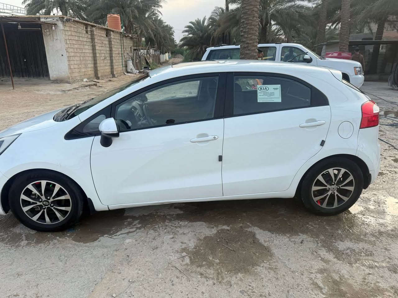 سلام عليكم كيا ريو موديل 2014 خليجيه السياره فقط بارد قليل وتكحيل مكينه ١٦٠٠ فتحه تحكمات ستيرن السيارة جاهزه مكاني كربلاء رقمي ***********
