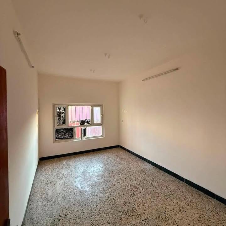 🏡مشتملات عدد 2 للايجار طابق ثاني موقع مميز 

تفاصيل/غرفتين نوم و هول و استقبال و مطبخ و صحيات 

 📍شارع القدس مقابل مصرف اهلي العراقي 

✅مساحه 150 متر 
✅ منطقة هادئه و سعر مميز جداً 
✅ موقع ممتاز وقريب من الخدمات
✅ مناسب للسكن العائلي  
 
السعر/ 300 الف دينار 

📍 الفيصل للعقارات
كركوك – شارع القدس
قرب مصرف أهلي العراقي

نقدّم لكم أفضل الفرص العقارية للبيع والشراء والإيجار،
بخبرة وثقة ومتابعة دقيقة لحد إتمام الاتفاق.

🏡 بيوت – أراضي – محلات – استثمار
📞 للاستفسار:***********
***********
